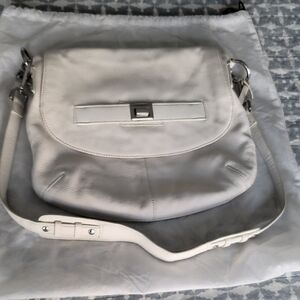 Calvin Klein 100% Genuine Leather Handbag in w/adjustable crossbody strap